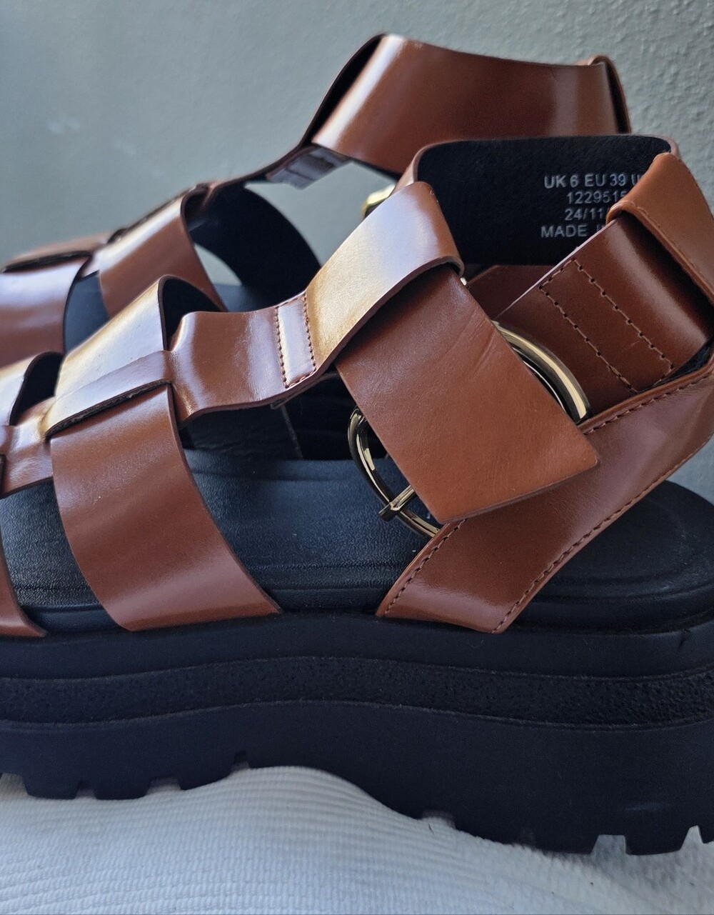 ASOS DESIGN Tan Fisherman Platform - Picture 5 of 10